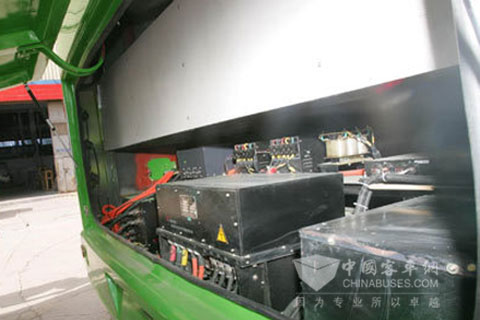 东风云汽生产的新能源客车电池组