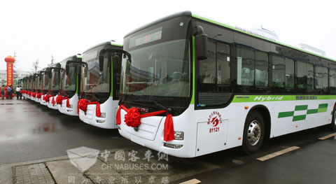 重庆首批新能源客车成功上路