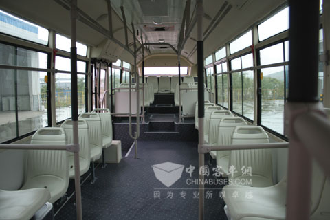 恒通都市威龙客车畅行大同