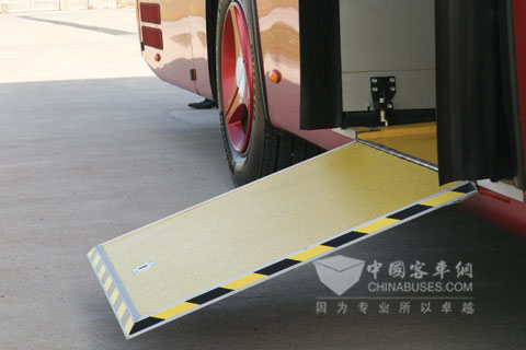 恒通都市威龙客车畅行大同