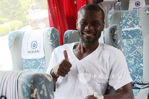 S.K.Y.的经纪人对申龙客车赞不绝口