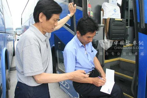 海格客车：世博会上用服务为品牌加分