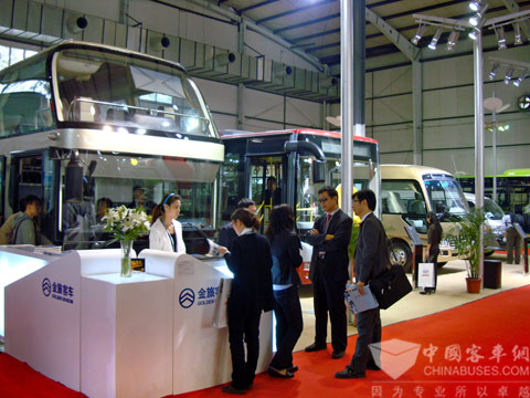 厦门金旅“四大金刚”闪亮中国国际汽车零部件博览会