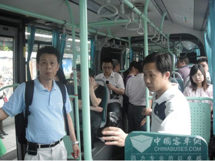 中国BRT之王现身深圳，成为市民新宠