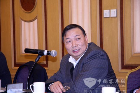 中国公路学会客车分会理事长邹虎啸 