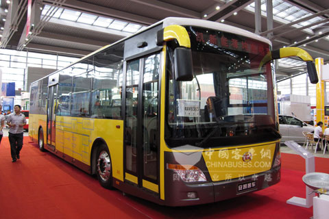 参加上海工博会的安凯纯电动公交