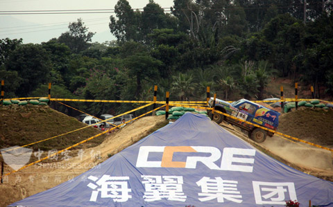 大金龙荣当“海翼杯”全国汽车越野赛指定用车