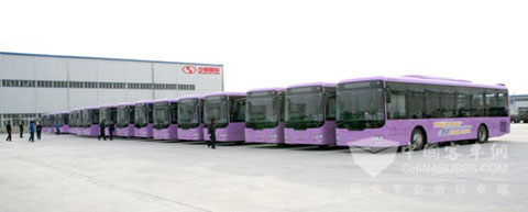 少林捐赠20辆新型公交车投入使用