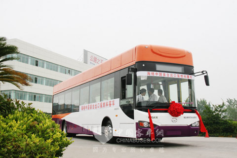 海格氢燃料客车出口新加坡