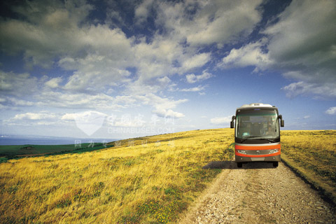 西沃举办客车产品展示会