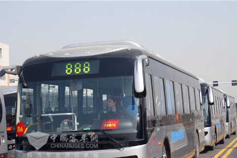 湖北省县域经济工作会议的接待专用车新能源纯电动客车