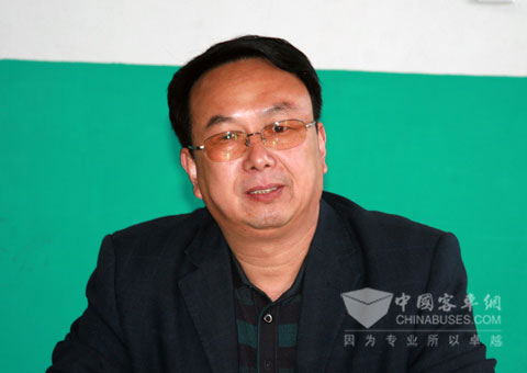 飞鹿客运副董事长高更五接受采访