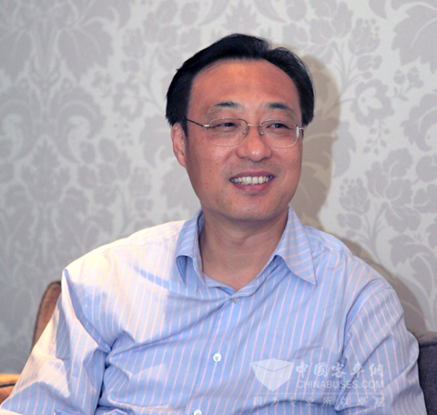 厦门金旅销售公司副总经理孙俊提出在世园会期间将为西安用户提供完善的保障服务措施