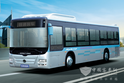 恒通展出的油/电混合动力客车