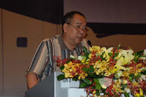 广东省国旅汽车公司总经理罗桓讲话