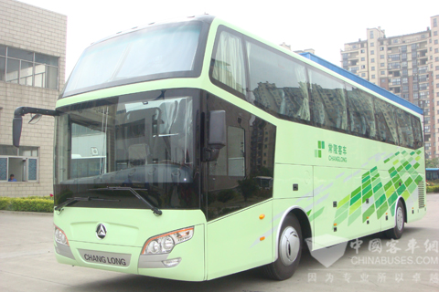 常隆新推出的国IV排放的6120E4Q1高档旅客车