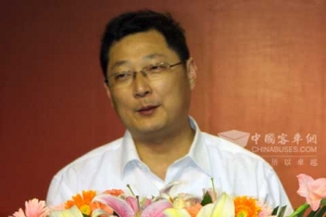 高举旗帜开创未来江淮客车走进新的时代