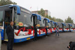 67台中通新能源客车扮靓江北水城