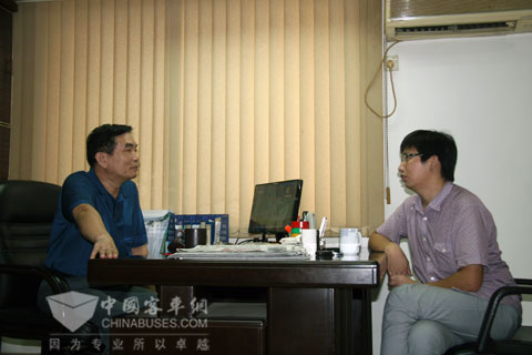 深圳东旅副总陈利安向XINGKONG.COM记者讲述公司发展经验