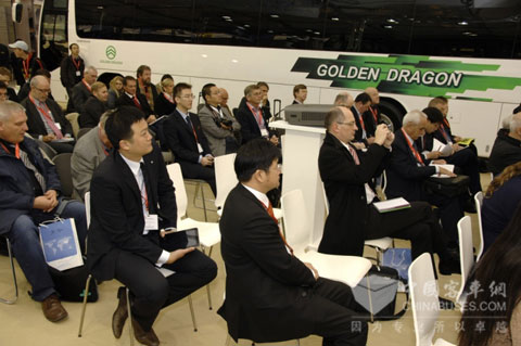 金旅客车新闻发布会现场