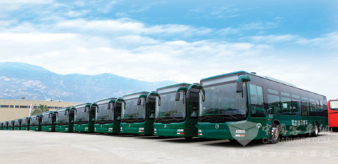 杭州公交集团批量定制的金旅混合动力城市客车