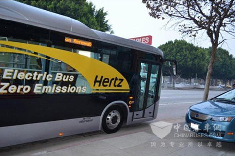 比亚迪eBUS-12正在赫兹洛杉矶国际机场运营