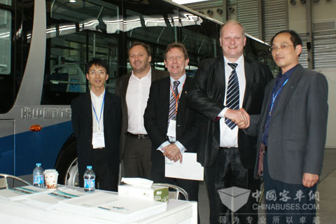 欧洲观众与中通展会交友