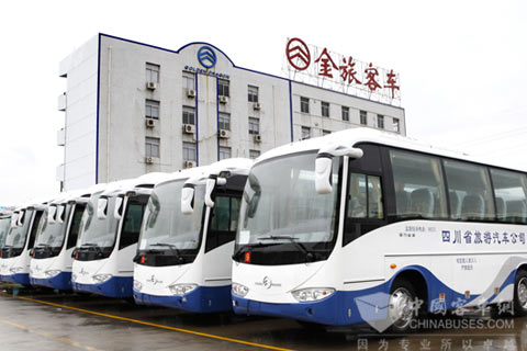 12台中巴交付四川省旅游汽车公司