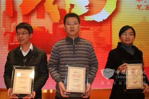 宇通获得2011年度客车行业十大新闻（中）