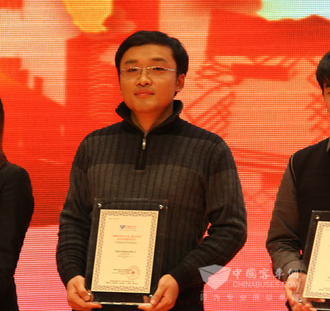 中通LCK6137H获得了2012年度海外市场推荐客车奖