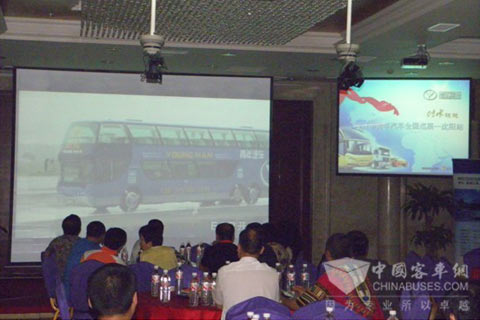 “超越之旅”青年客车巡展——沈阳站现场