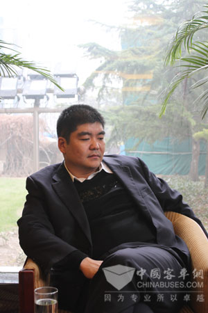 洛阳市汇宾汽车旅游公司总经理郝丰乐