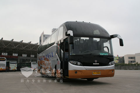 金孔雀交运的斯堪尼亚海格高档客车