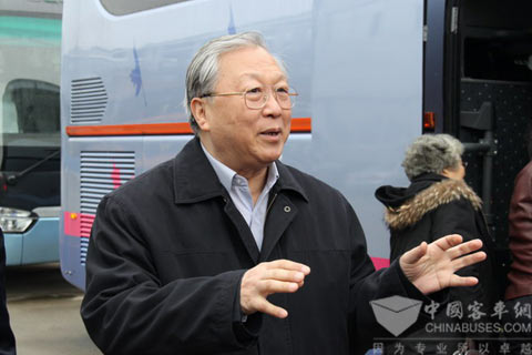 路甬祥副委员长莅临大金龙视察调研