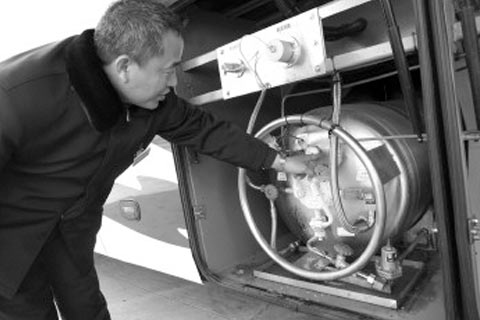 LNG客车上的气瓶