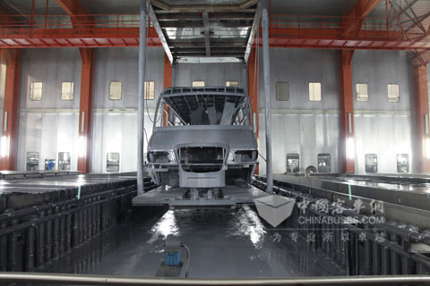 电泳中的海格智慧安全校车校车