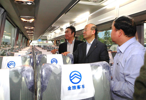 实车体验金旅天骄系列客车