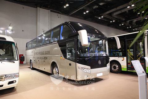 金旅XML6125天骄获“最佳公路客车”