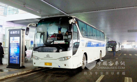 湖南黄花机场金旅机场大巴