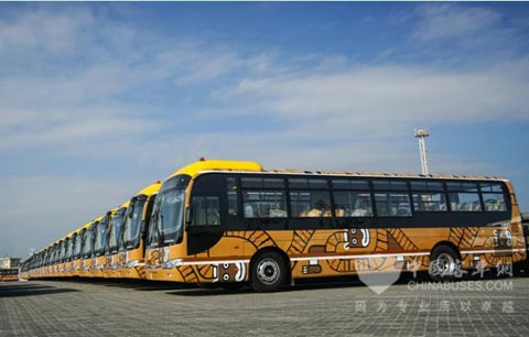 大金龙出口玻利维亚服务首都拉巴斯的公交车