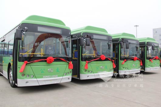 首批25辆金龙纯电动公交交付武夷公交