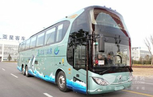 亚星12米豪华公交大巴