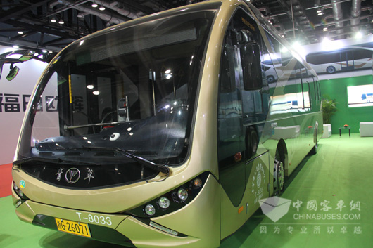 青年JNP6123BEV电动公交车