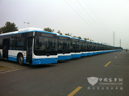 南车时代电动增程插电式城市客车