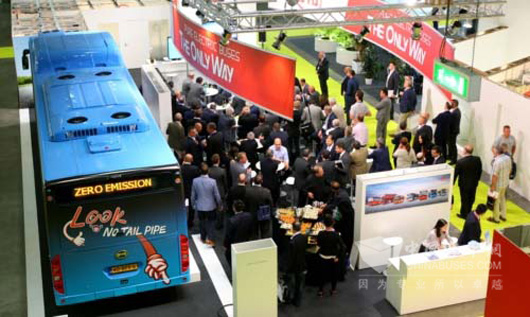 比亚迪携纯电动大巴K9亮相米兰国际公共交通展