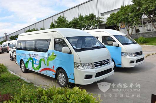 XMQ6706纯电动商务车