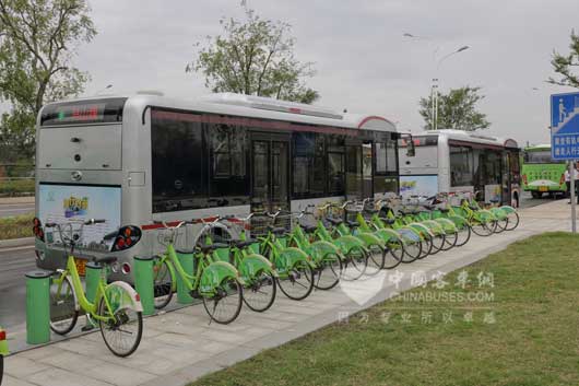 “漫行西部”纯电动巴士