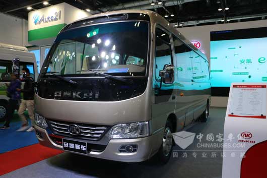 宝斯通纯电动中巴车