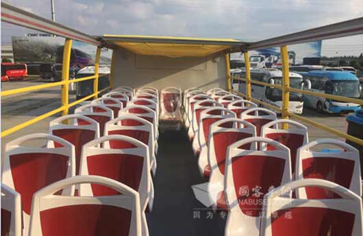 亚星双层敞篷观光车将出口沙特