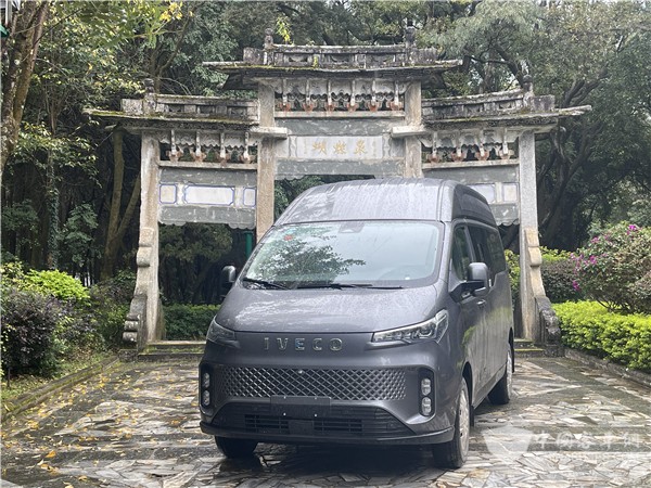 苍山下、洱海边 南京依维柯聚星EV抢先体验